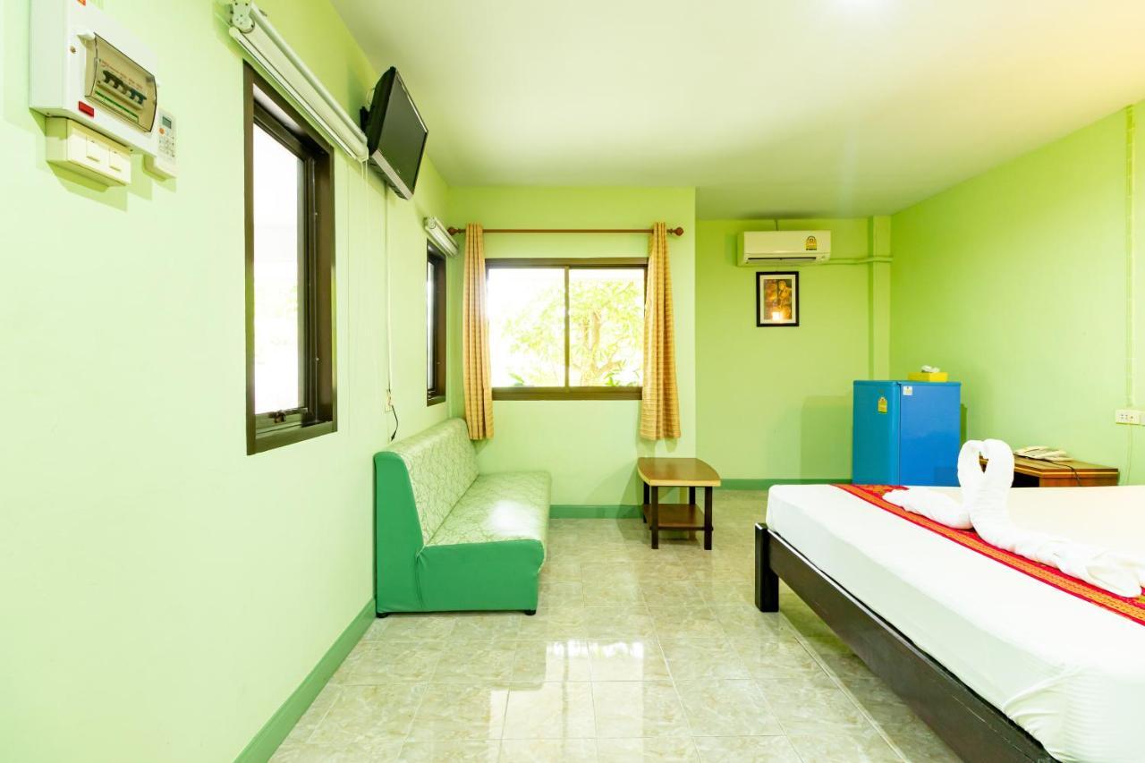 Khum Suk Resort 2*