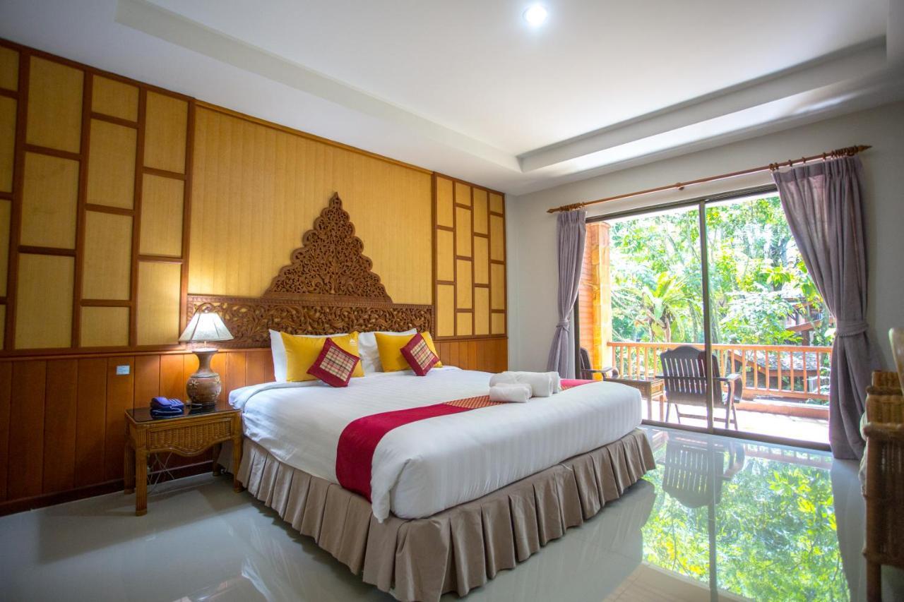 100 Islands & Hotel 3*