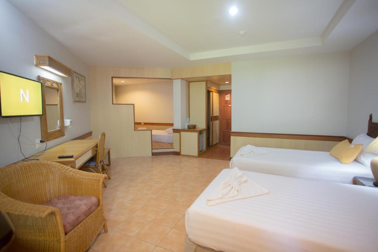 100 Islands & Hotel Surat Thani