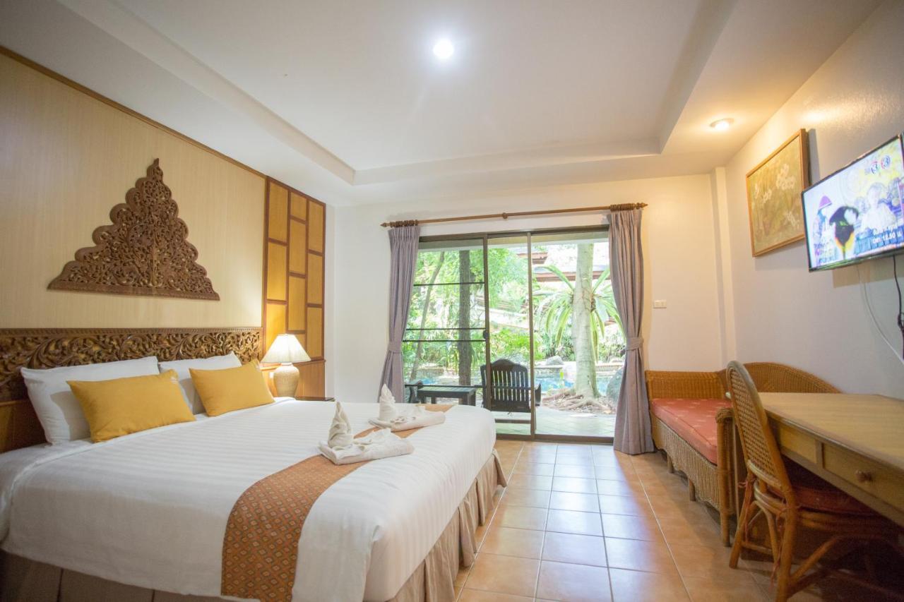 Hotel 100 Islands & Surat Thani