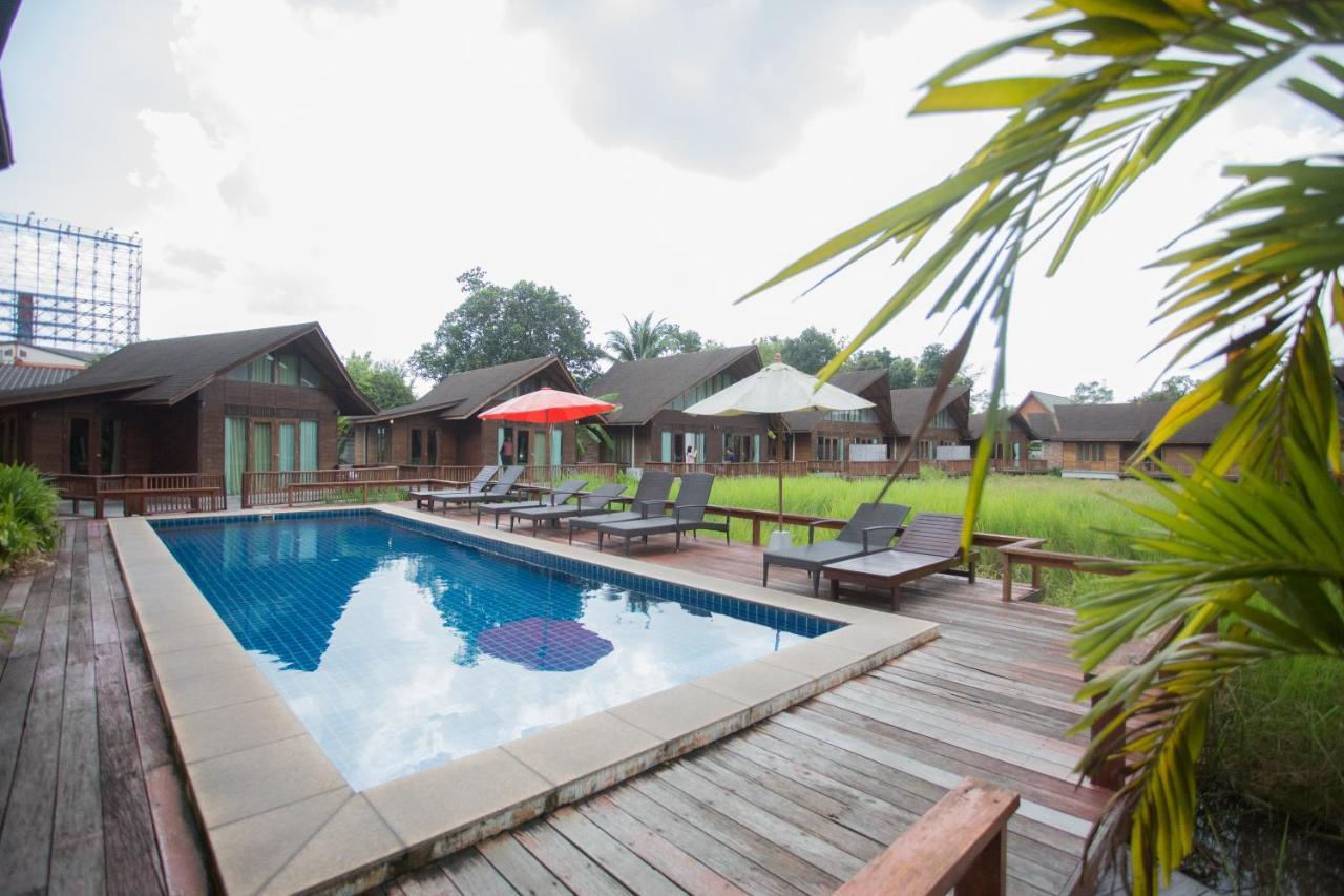 100 Islands & Hotel 3*