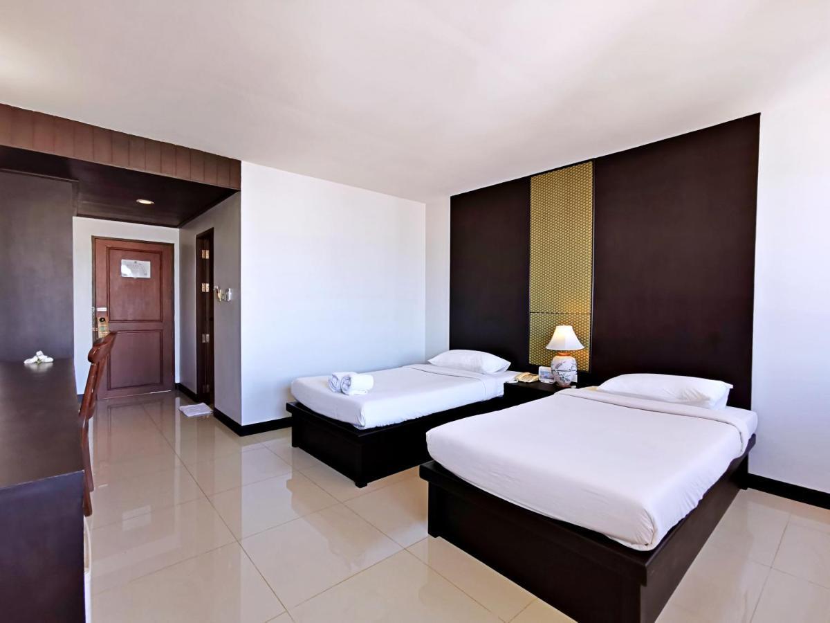 Hotel Nana Buri Chumphon