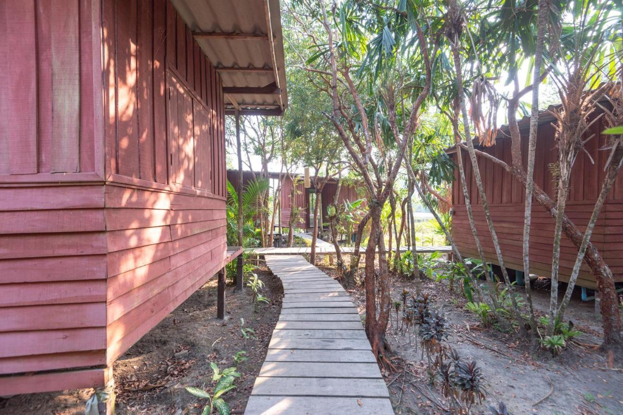 Hotel Oyo 693 Tree House 2*