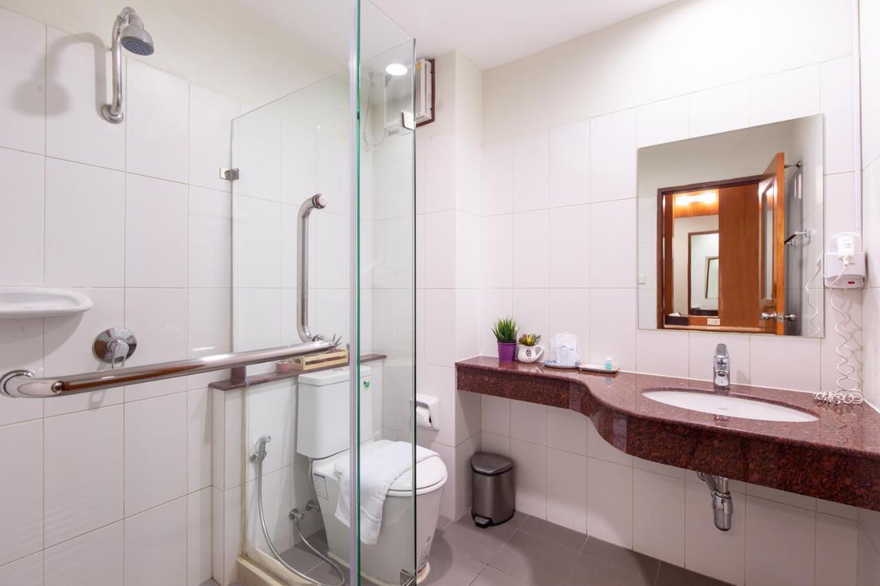 Kanchanaburi City Hotel