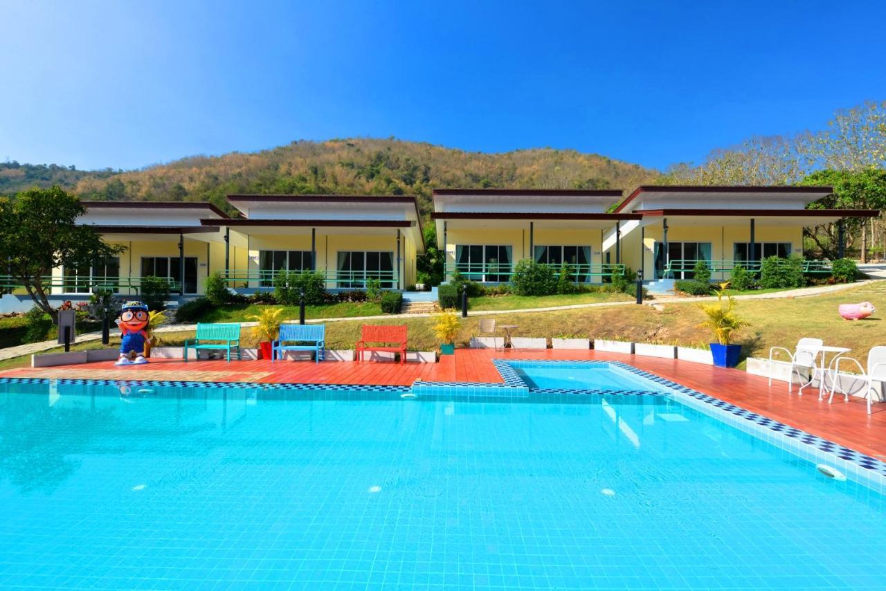 Resort Theerama 3*
