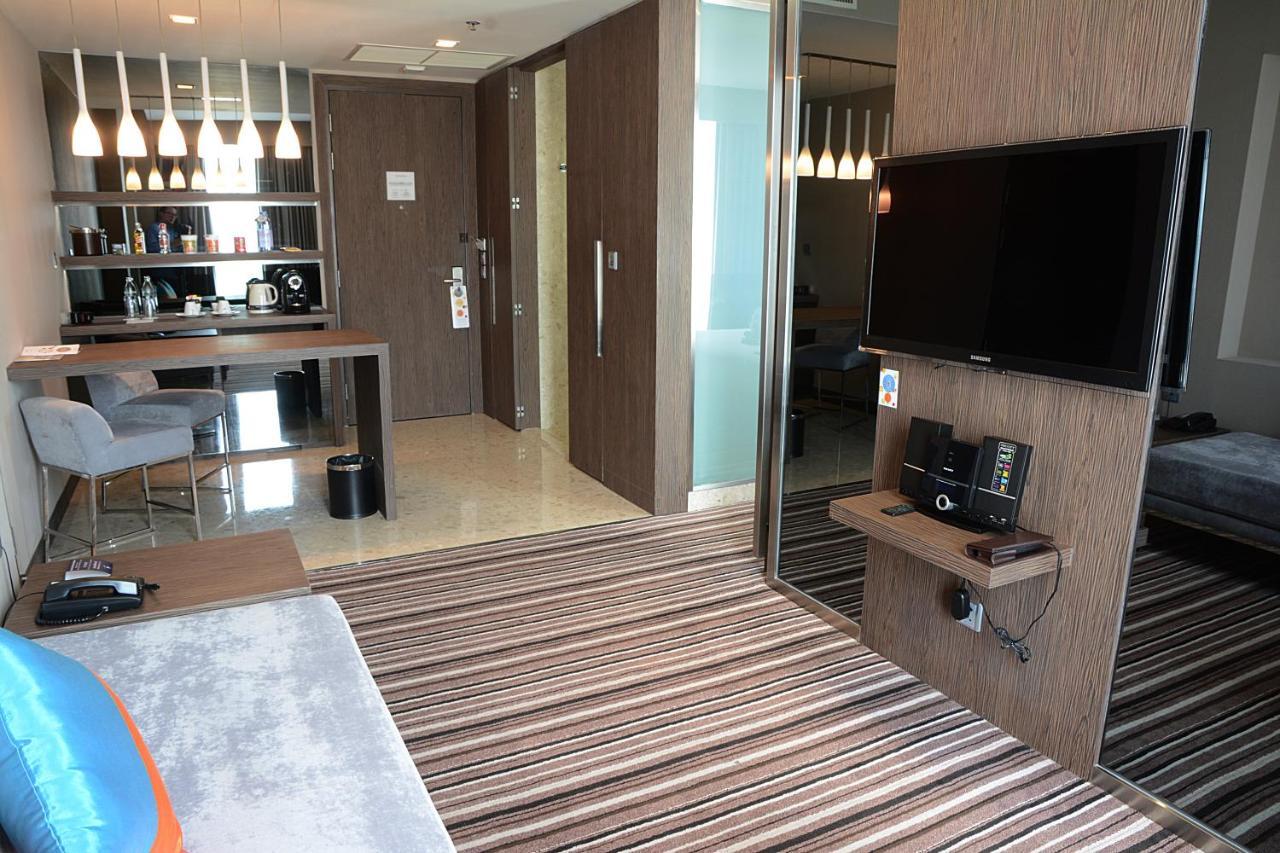 Novotel Bangkok Impact Hotel