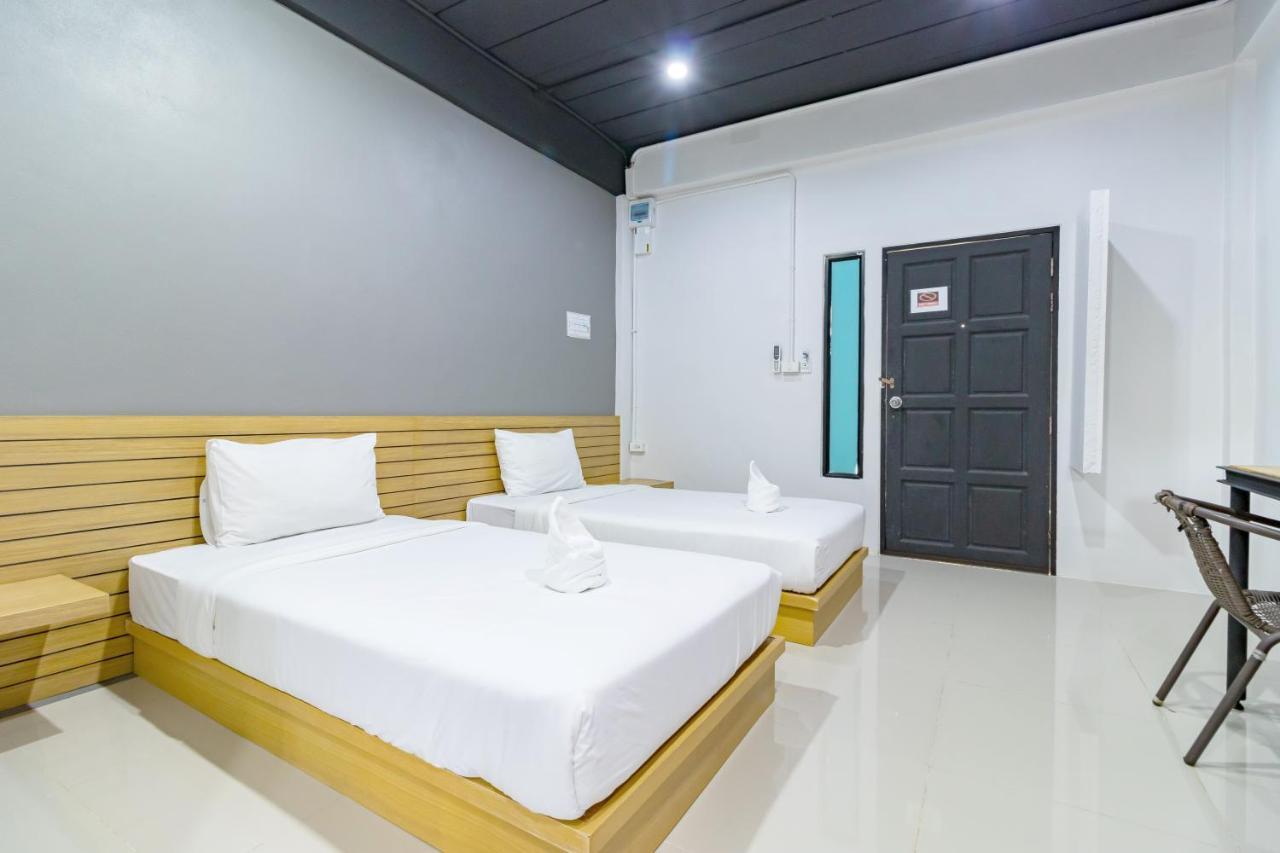 Cs Klongtoey Grand Resort 2*