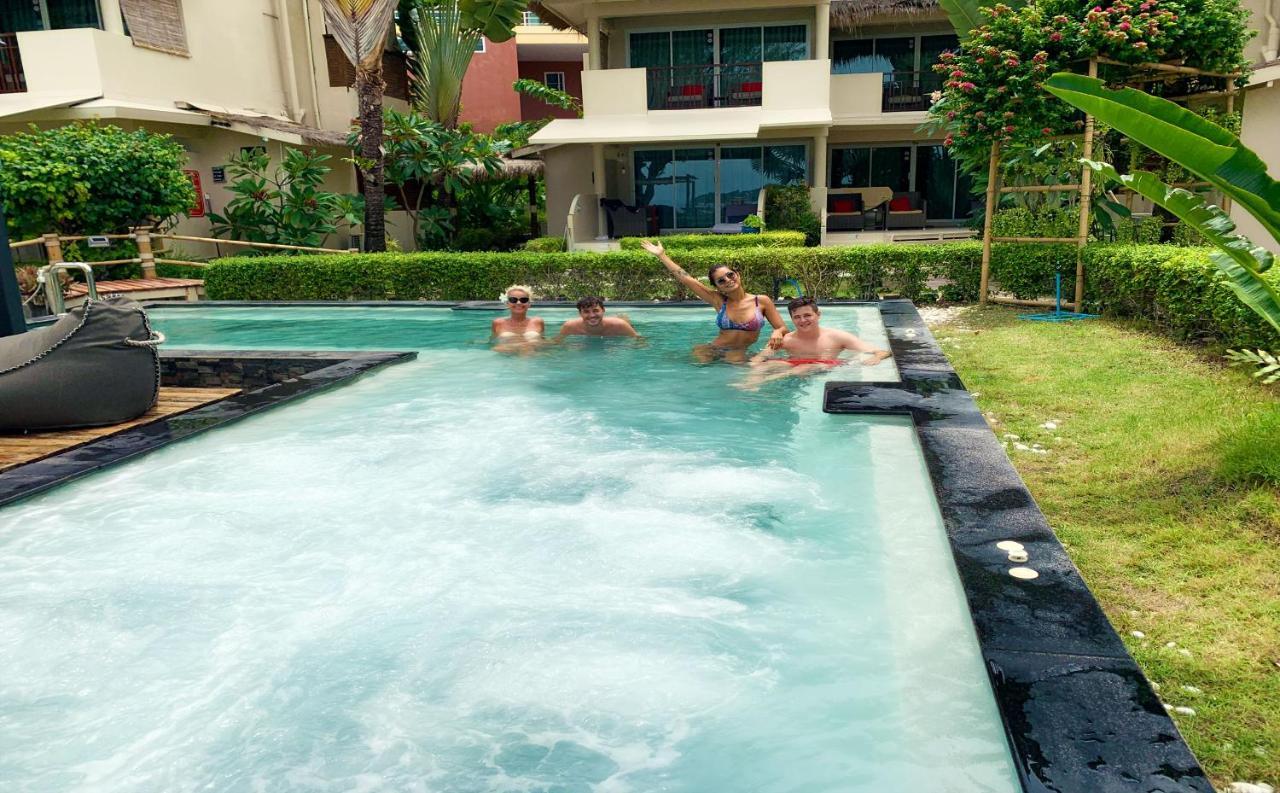 Mama - Adults Only Resort
