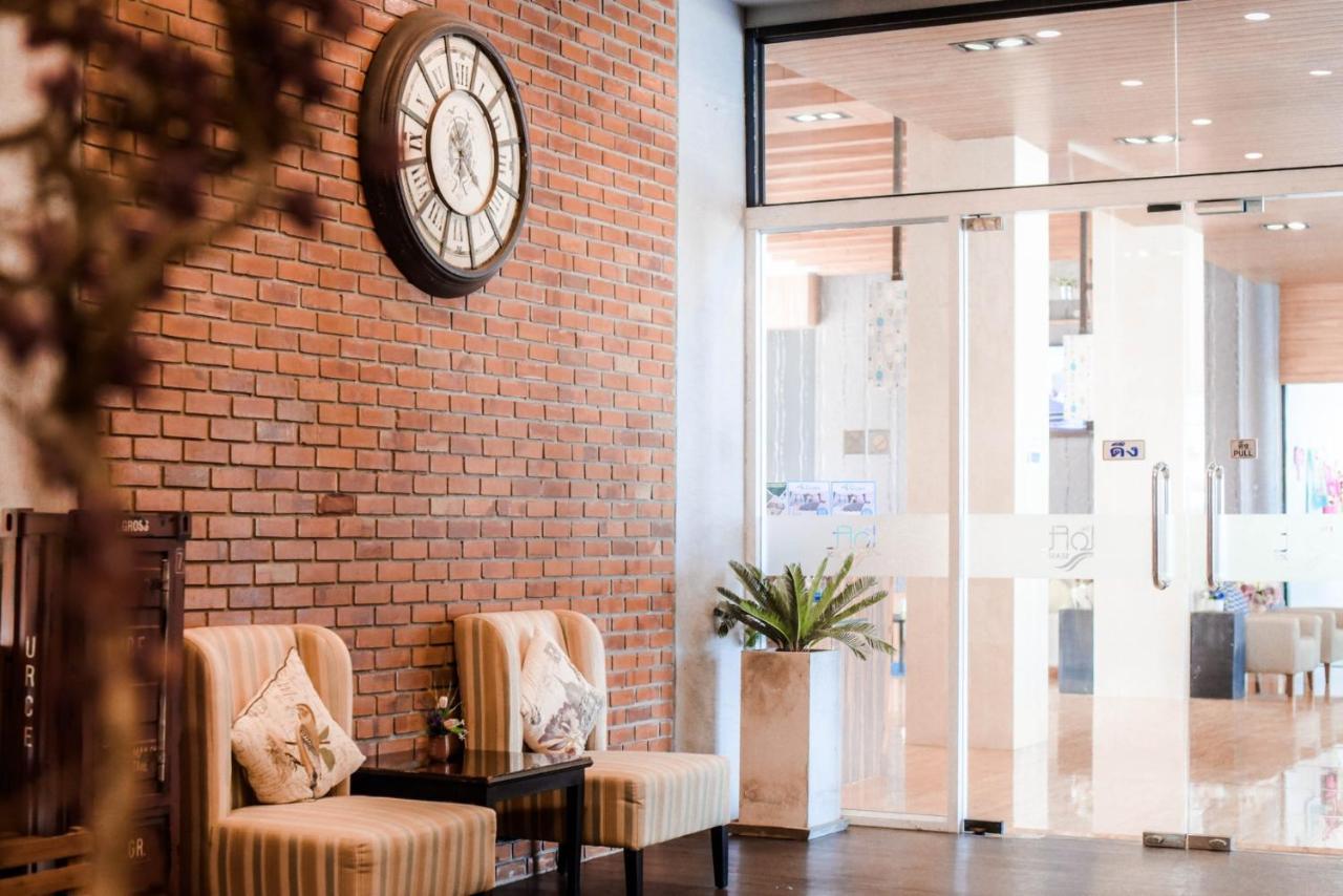 The Loft Seaside Sriracha Hotel 3*