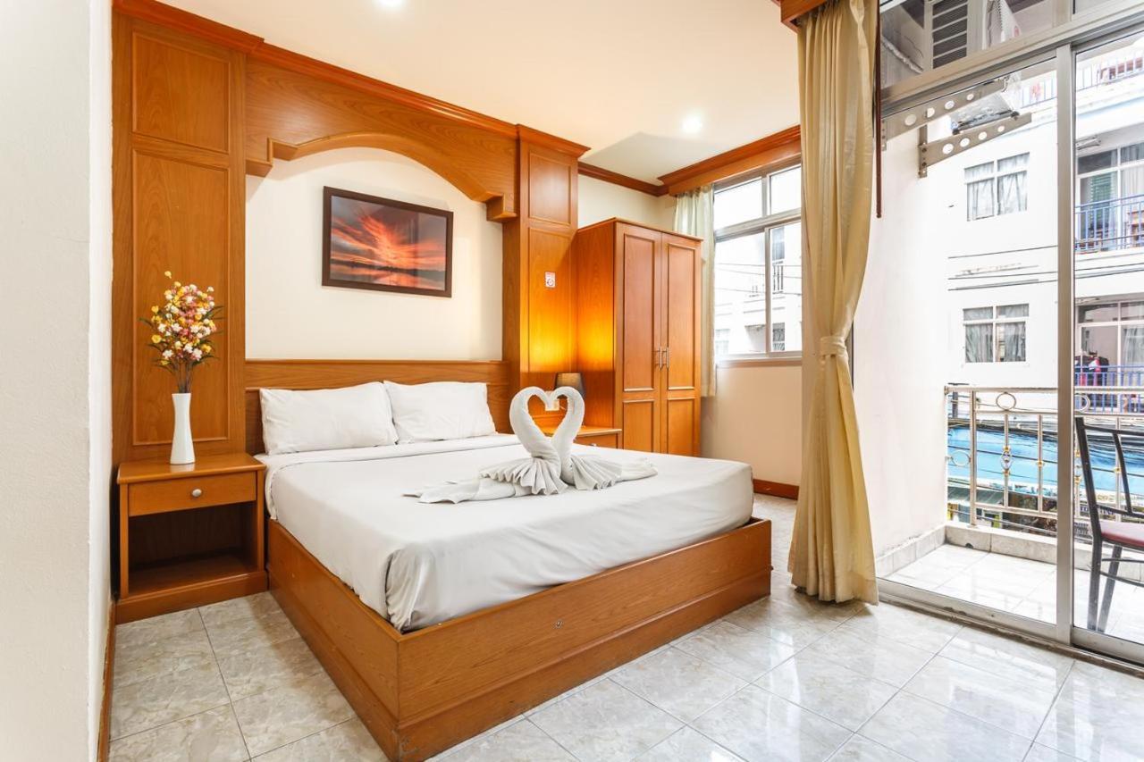 Oyo 739 Presley Phuket Patong