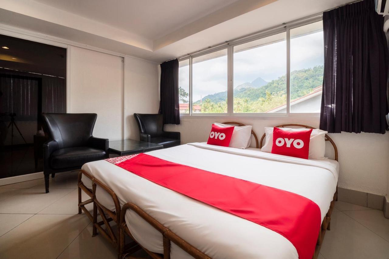 Hotel Oyo 835 Luxury