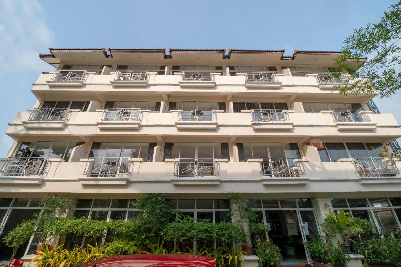 Hotel Oyo 835 Luxury