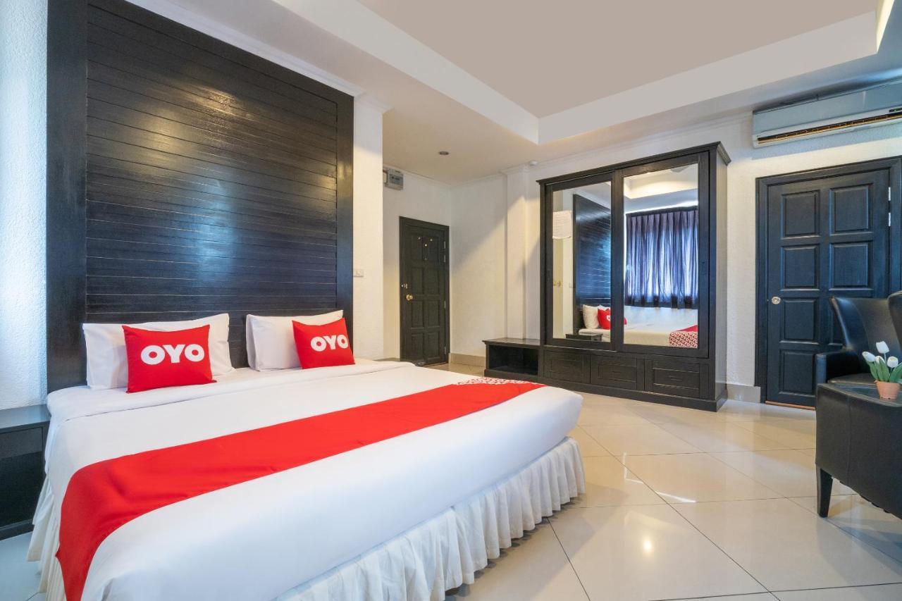 Oyo 835 Luxury Hotel