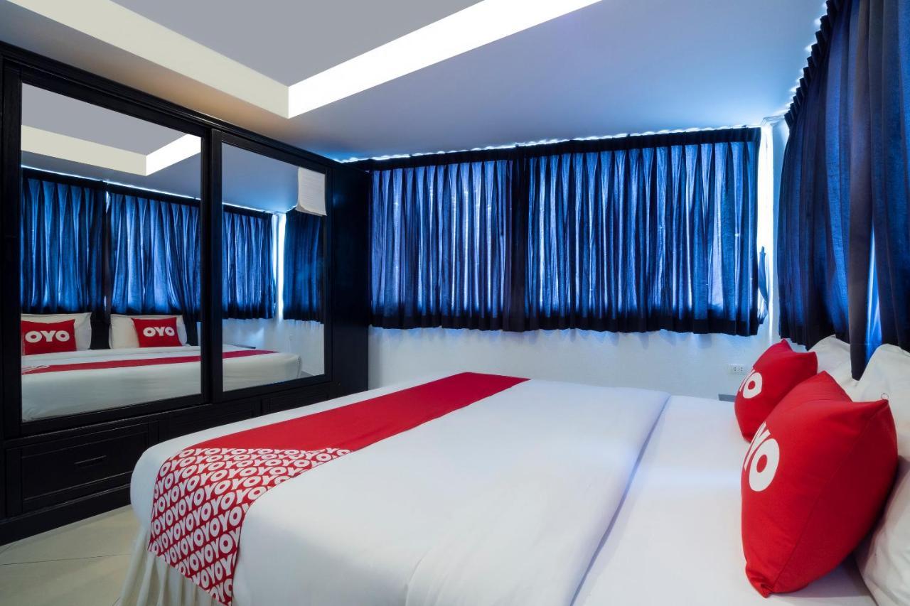 Oyo 835 Luxury Hotel