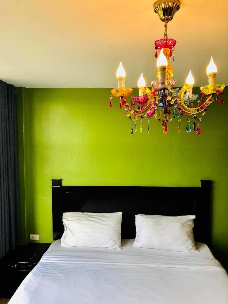 Hotel Baan Nilawan HHQ
