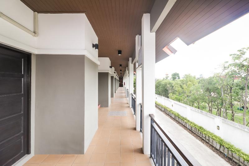 Hotel P' Private Cha Am