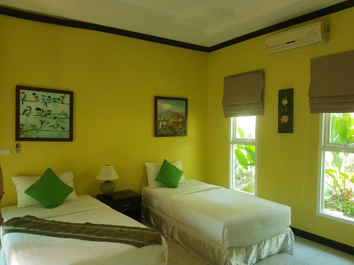 Thai Modern & 