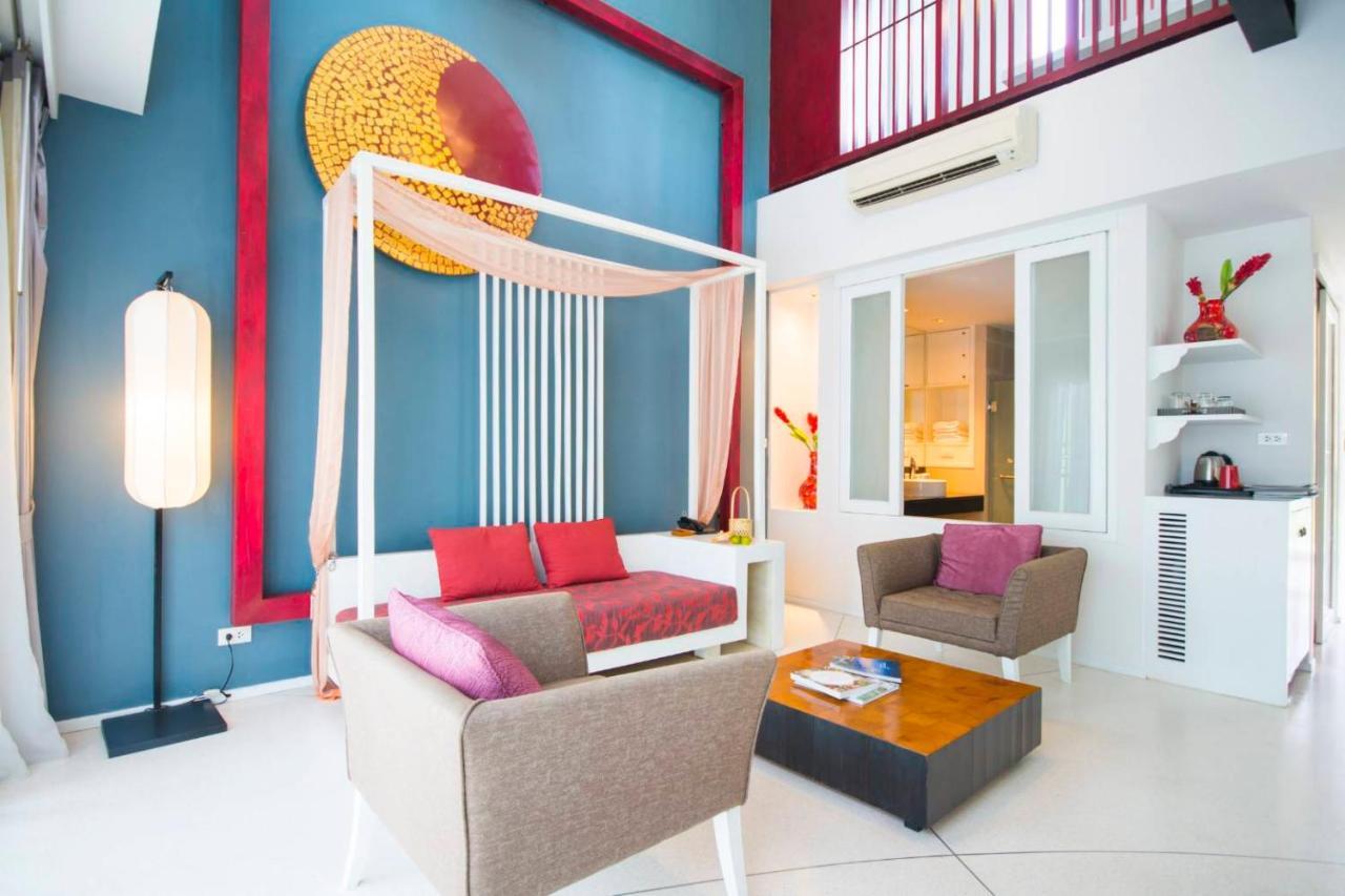 Red Ginger Chic - Sha Extra 4*