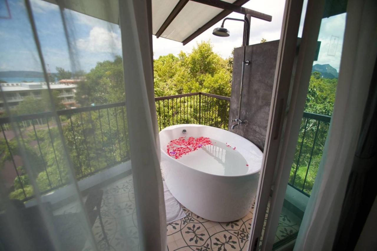 Resort Red Ginger Chic - Sha Extra 4*