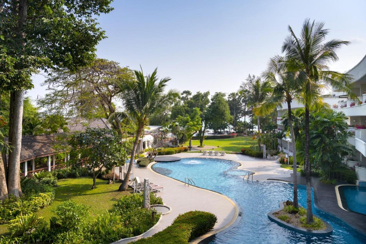Novotel Rayong Rim Pae Hotel