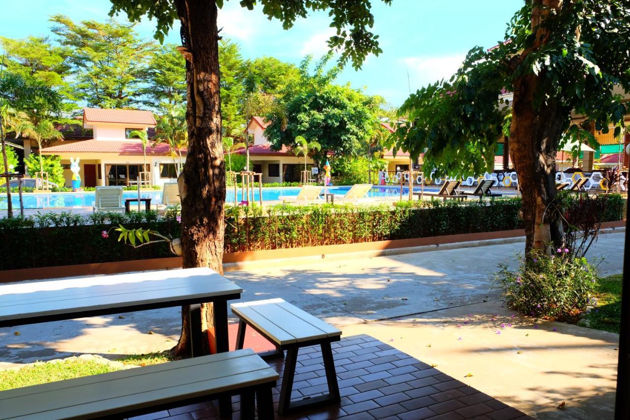 New Travel & Chao Lao Beach