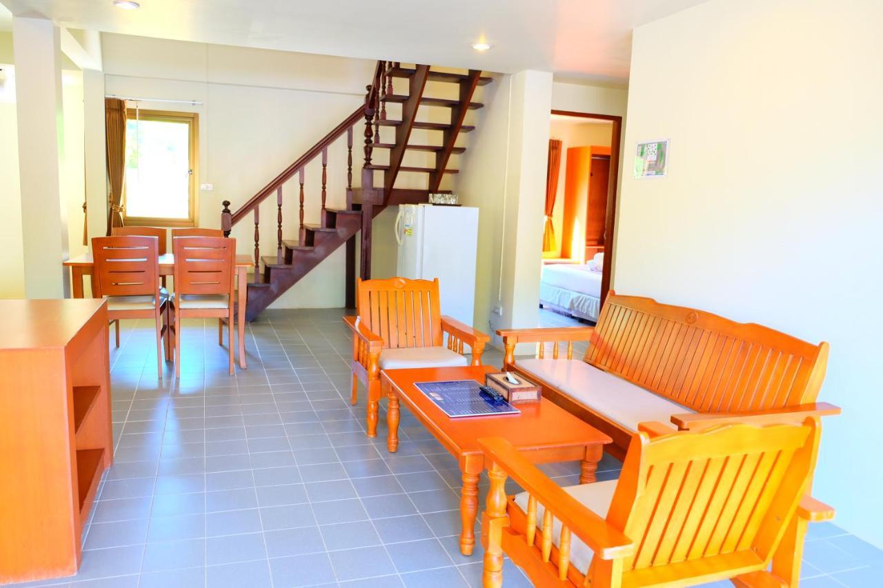 New Travel & Resort