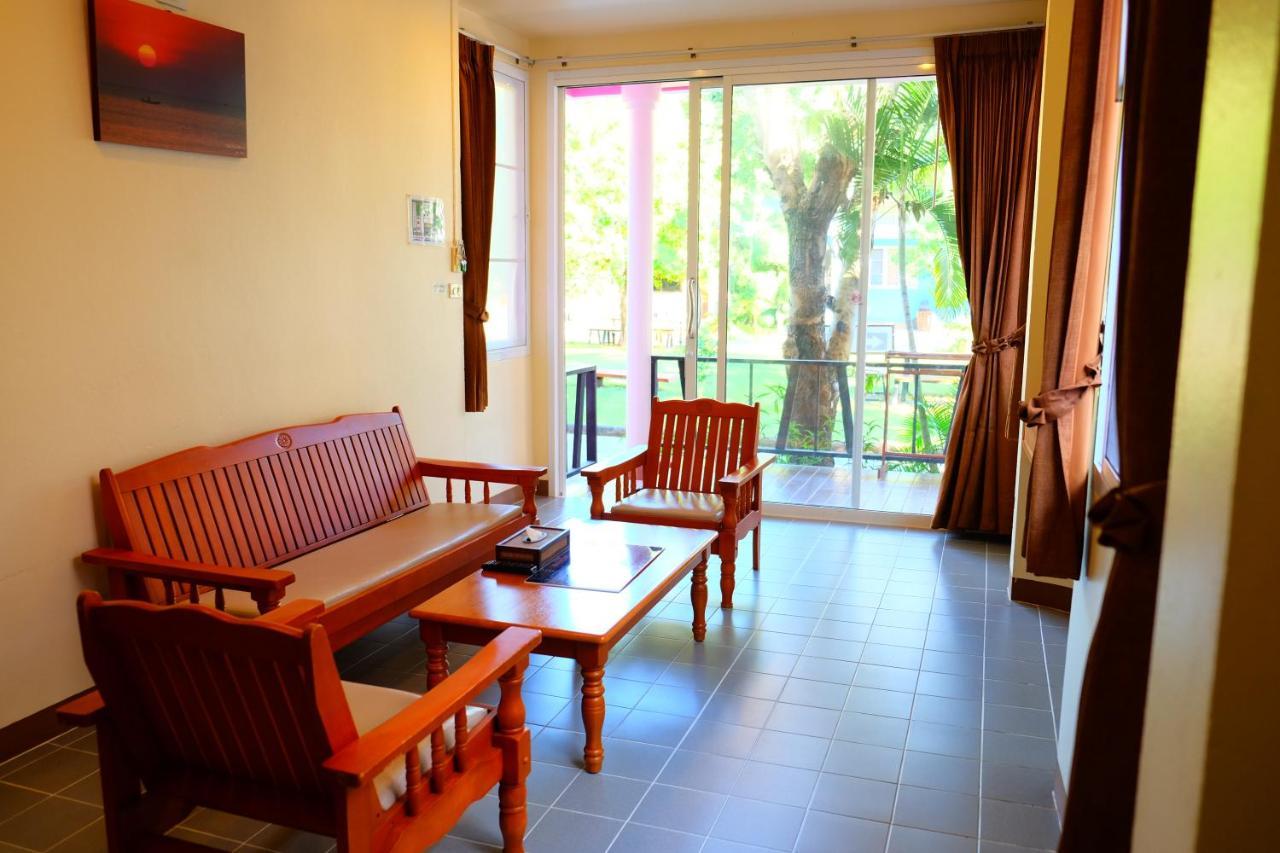 New Travel & Chao Lao Beach