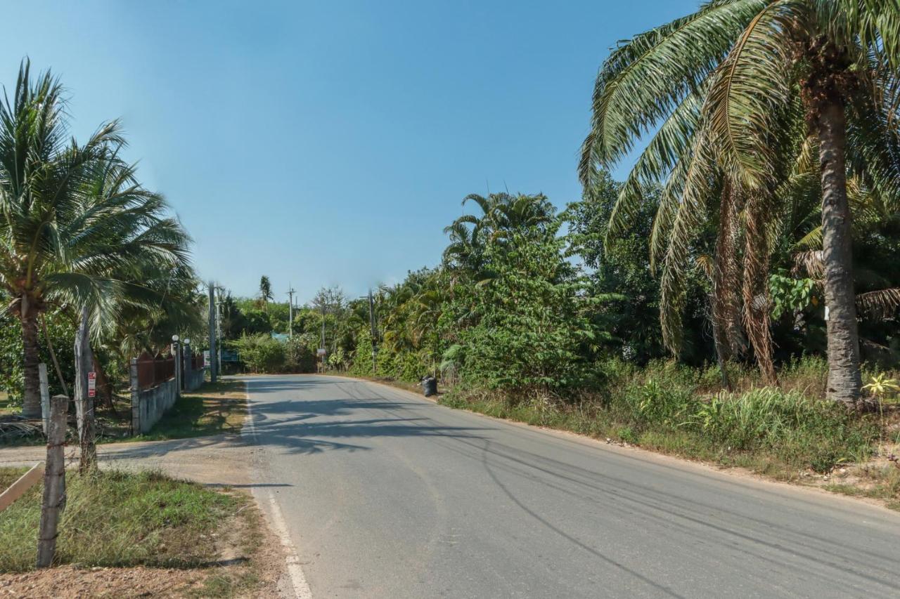 Oyo 809 Golden Palm 2*