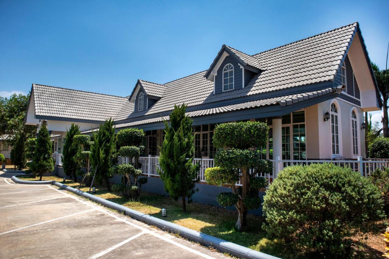 Janrapat And Hotel Surat Thani