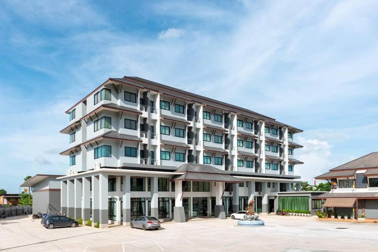 Pura Nakhon Hotel
