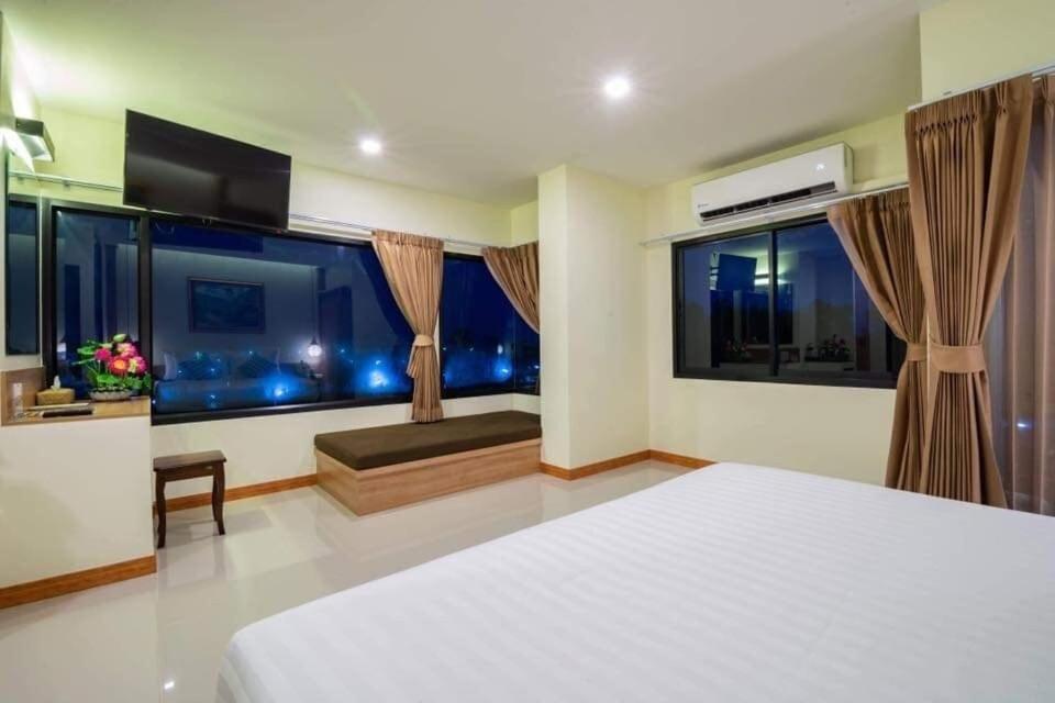 Pura Nakhon Hotel 4*