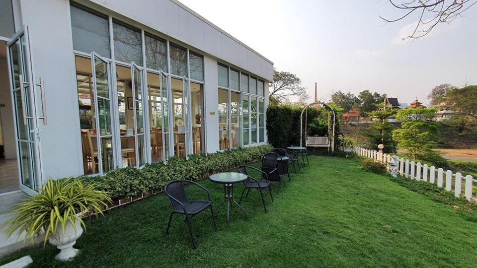 De View Boutique Hotel 3*