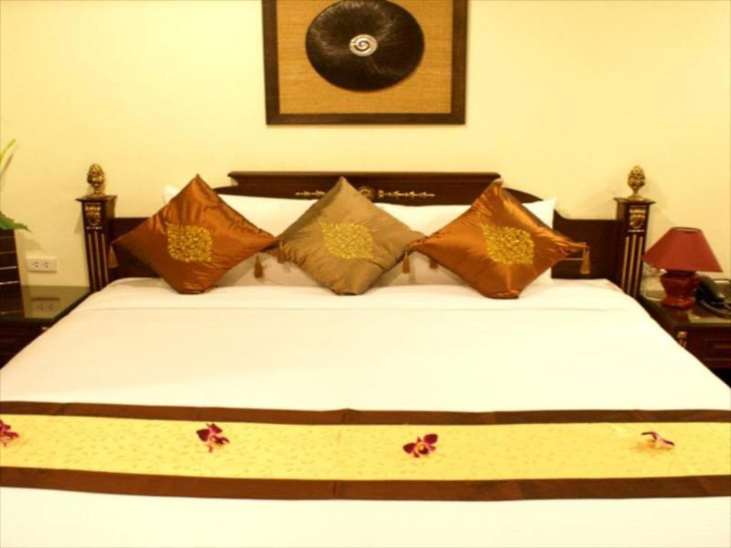 Eurasia Boutique Hotel 3*