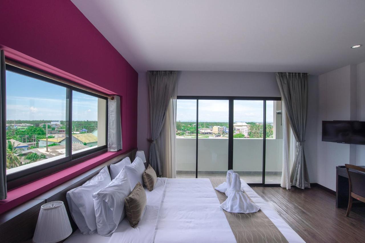 Coco View Hotel 4*