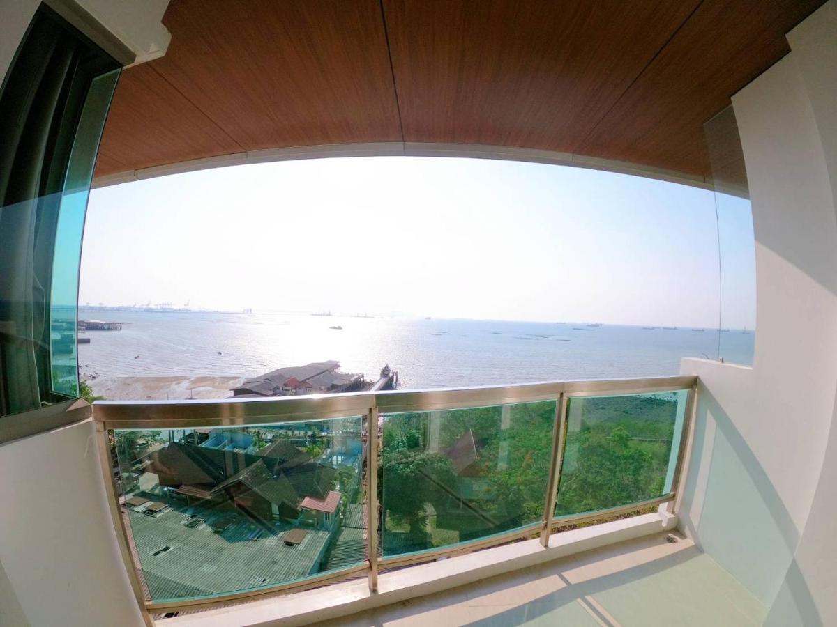 Sonrisa Srirachaที่พักติดทะเล Aparthotel 3*