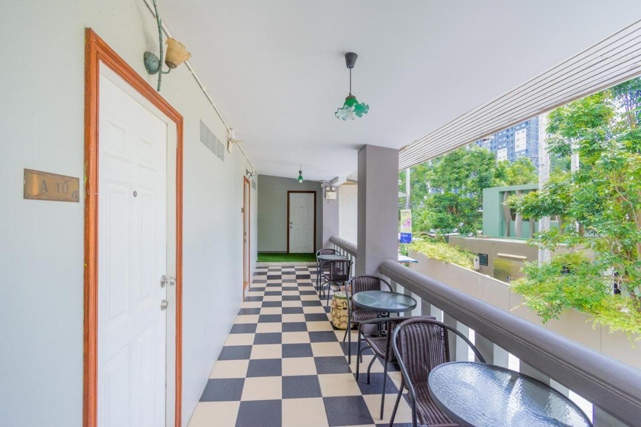 Oyo 884 Baan Sang Chan Hotel