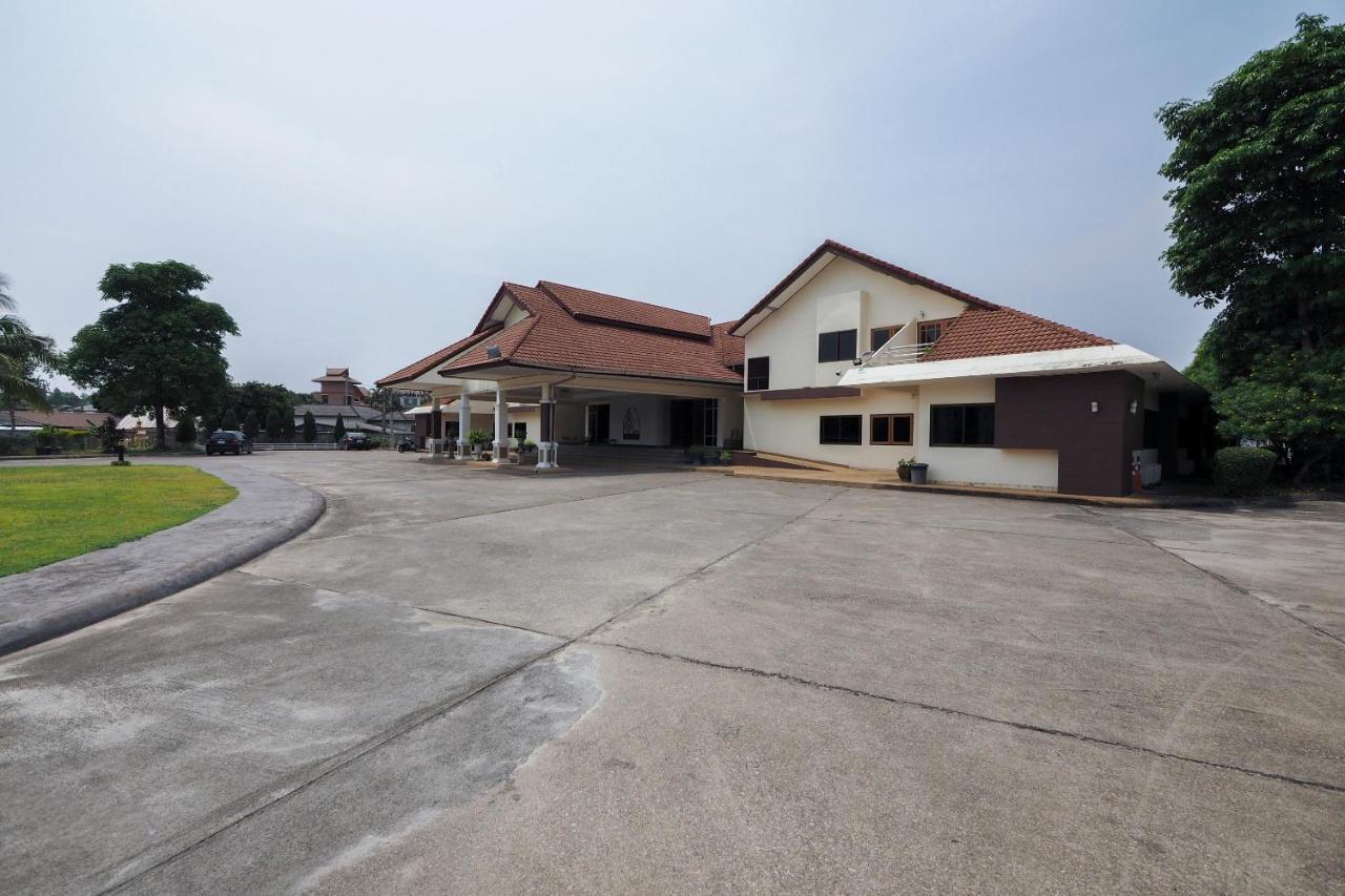 Hotel Oyo 859 Golden Land