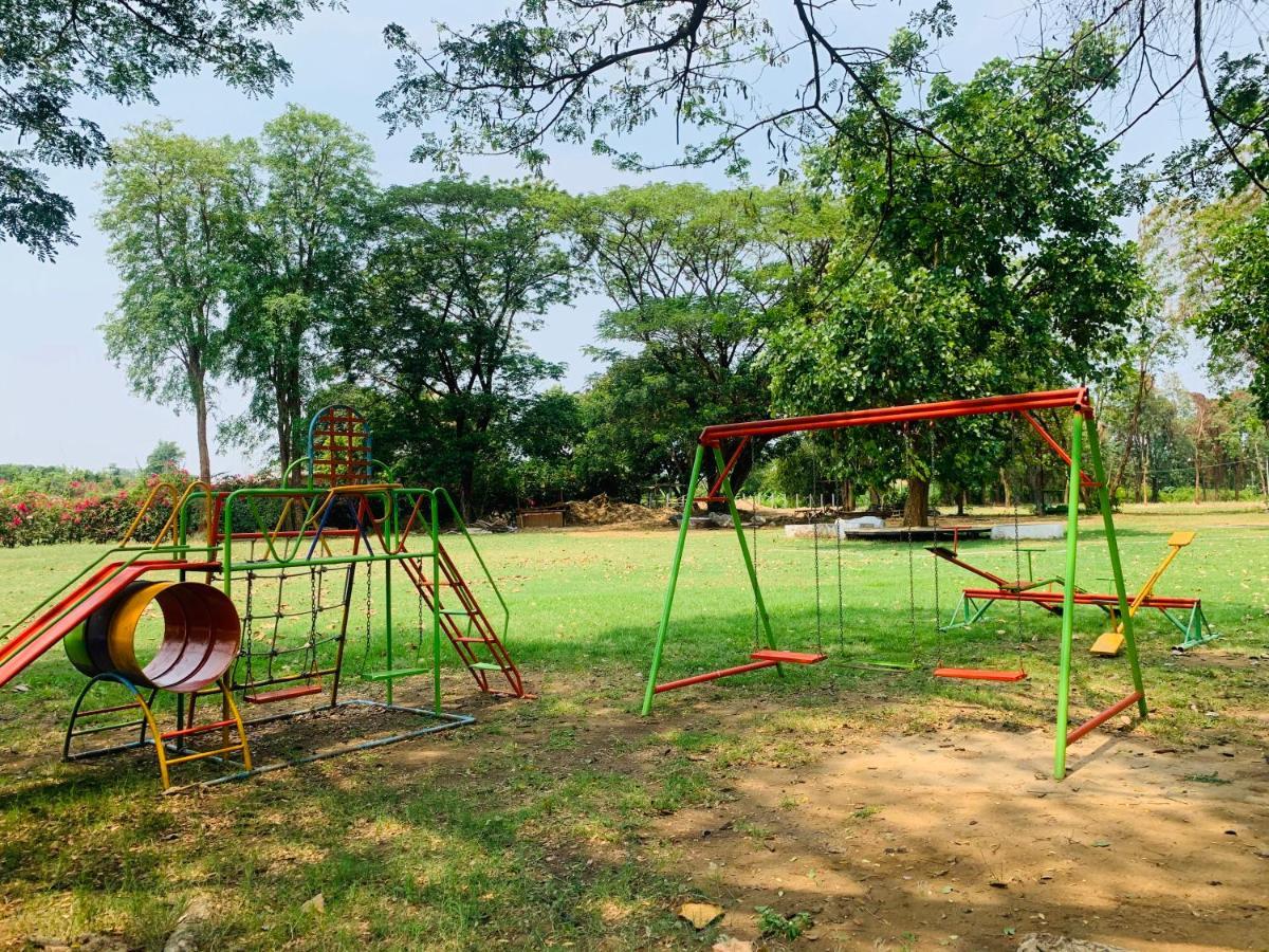 Resort Buasawan & Restaurant Kanchanaburi