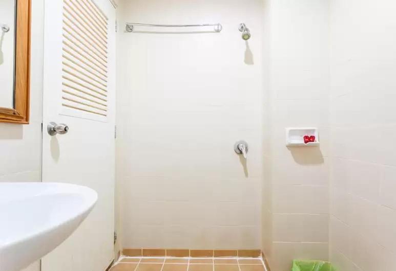 Oyo 739 Presley Phuket Hotel Patong