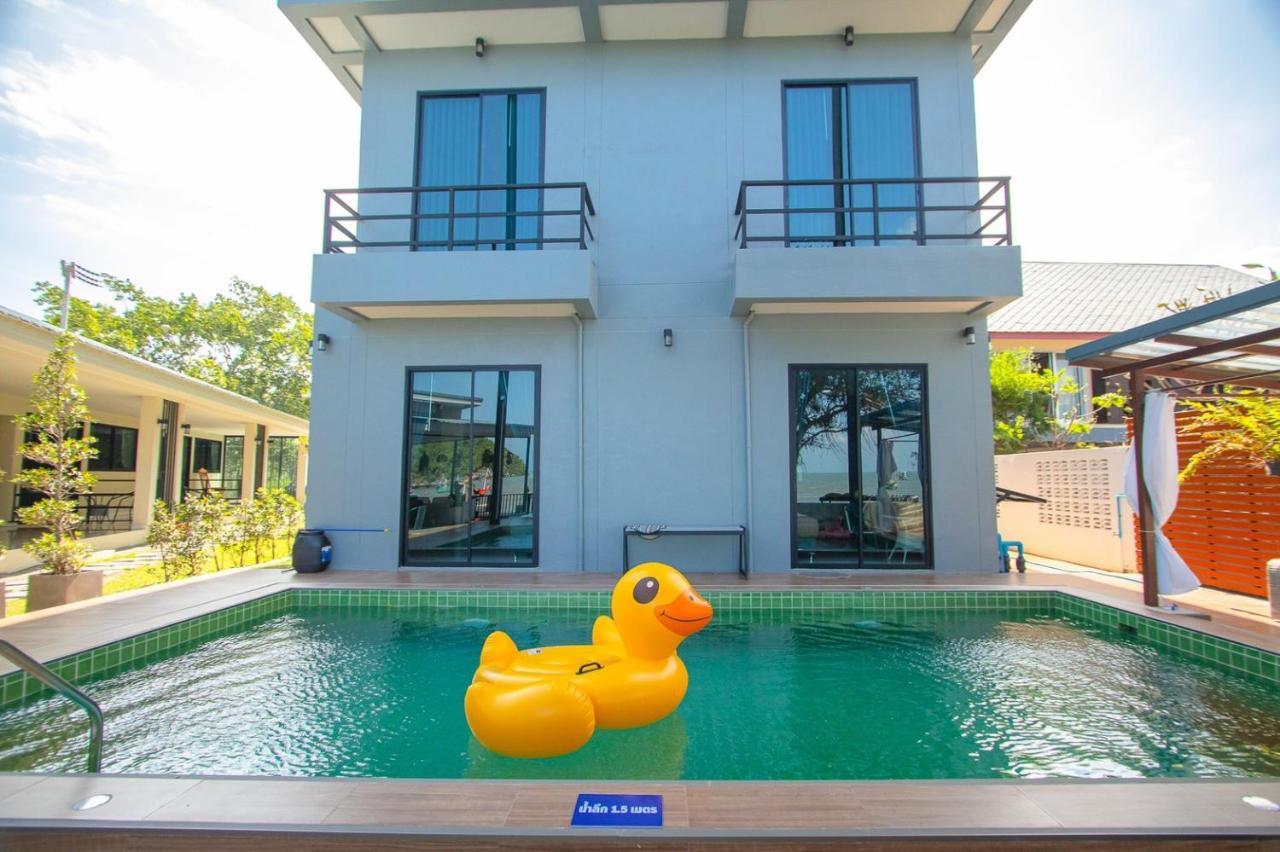 Resort Aownoi Bay