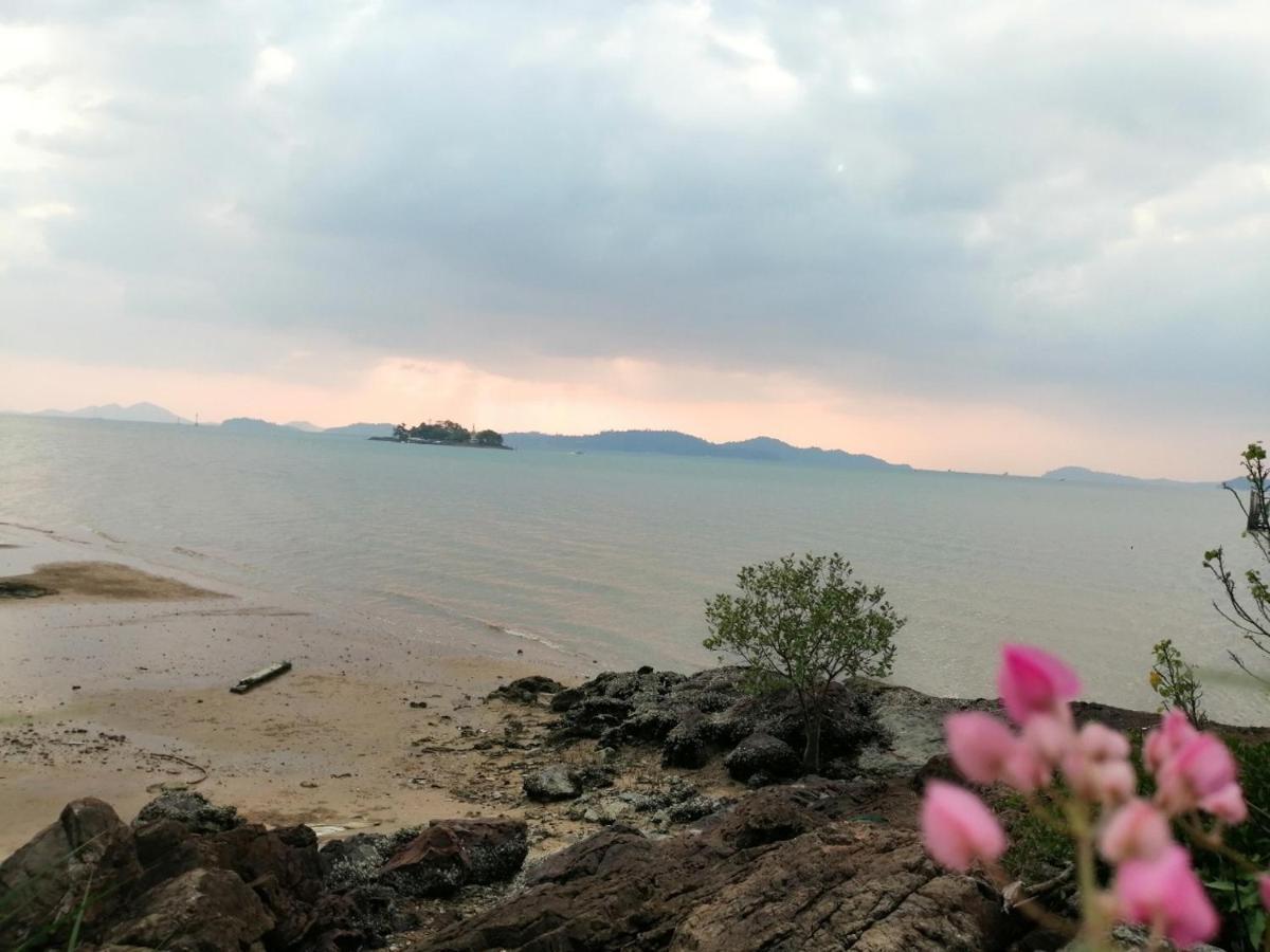 Jansom Hotel Ranong