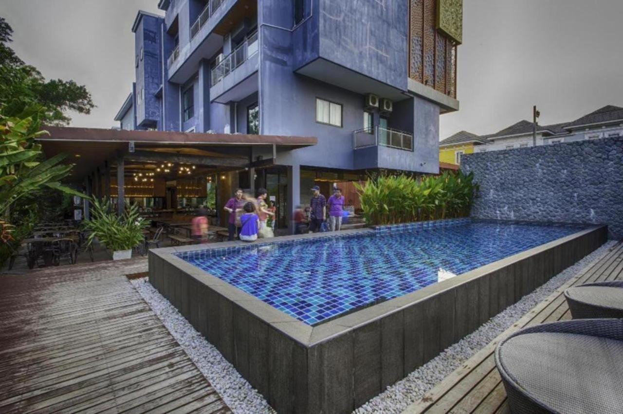 Escape De Phuket Hotel 4*