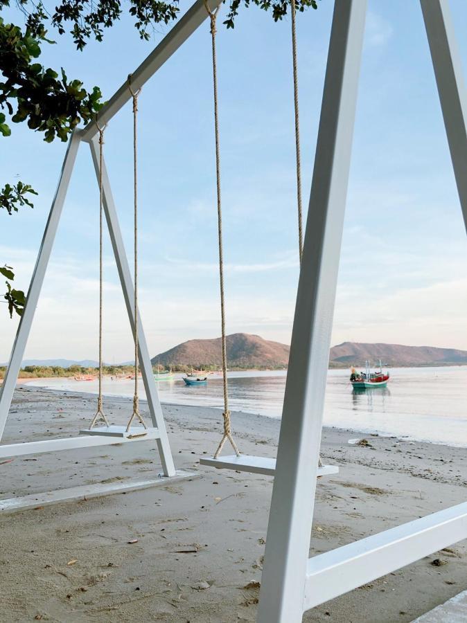 Aownoi Bay Resort Prachuap Khiri Khan