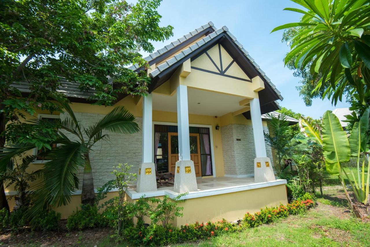 Baan Talay Cream 3*