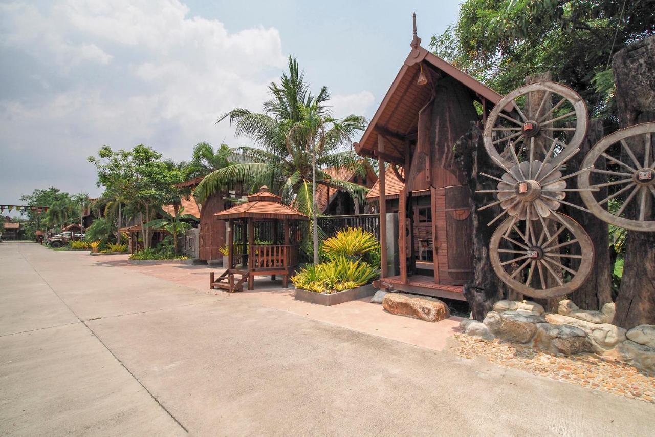 Suankaew Art Hotel