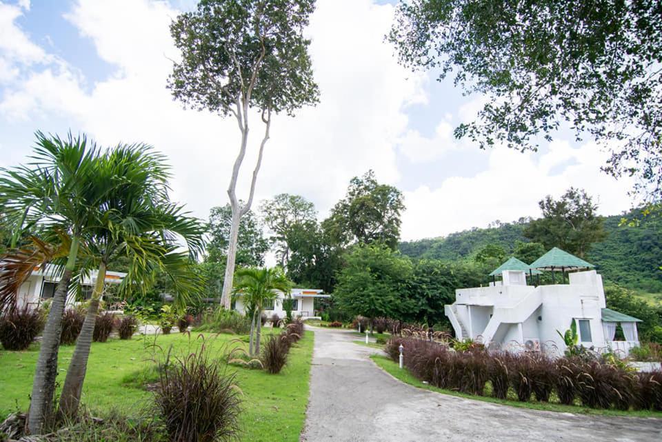 Khunkhao Tamnanprai Resort