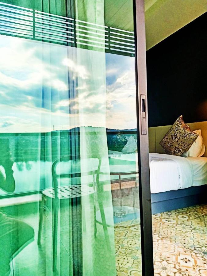 Chiangkhong Teak Garden Riverfront Onsen Hotel- Sha Extra Hotel 4*