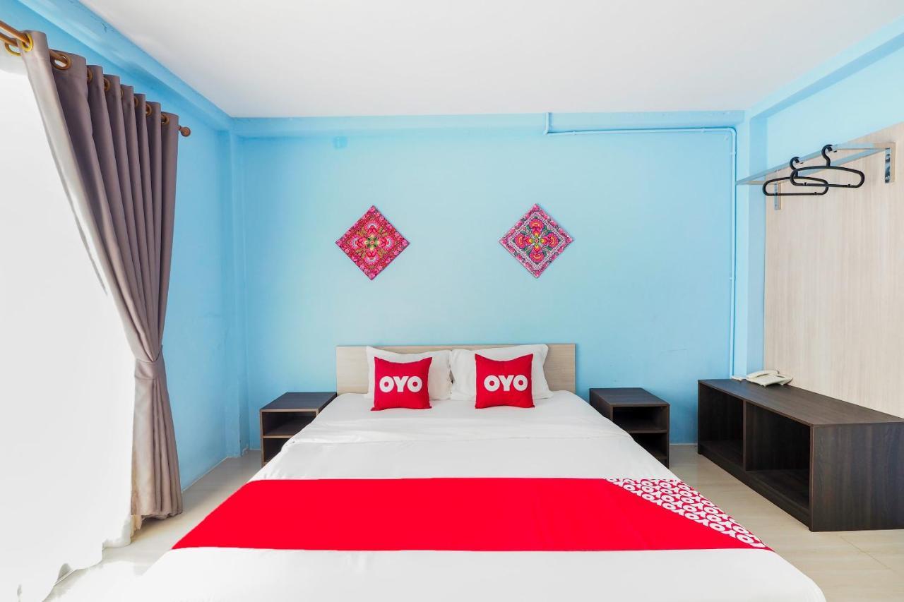 Oyo 983 The Private Hotel Chiang Mai