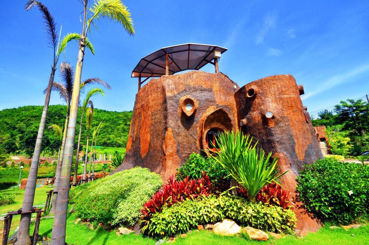 Theerama Resort Suan Phueng
