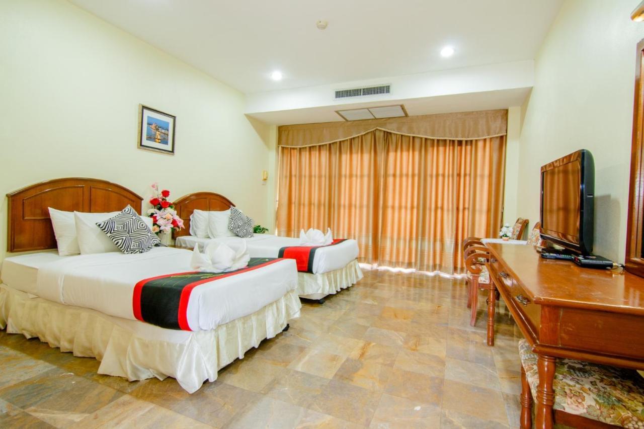 Golden Land Hotel